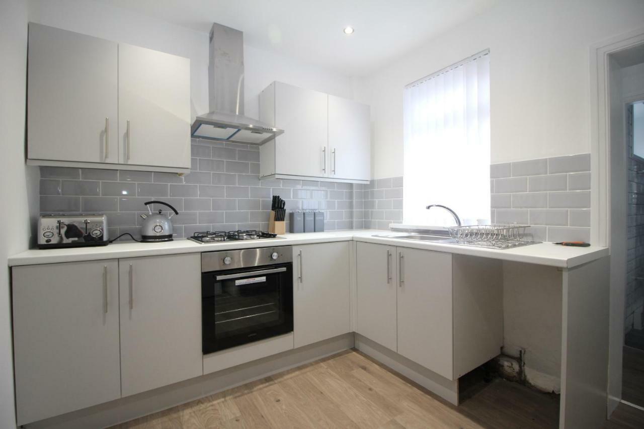 Welcome Home - Close To Town Centre - Full Holiday Home Блекпул Екстериор снимка